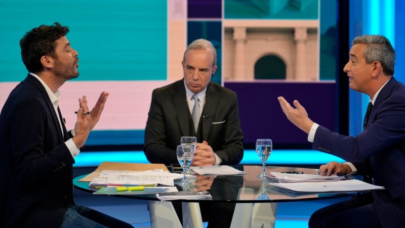 Todas las fotos del debate entre Monteverde y Javkin en El Tres