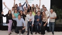Todas las imágenes de premiación del concurso de muralismo, que se expresa en todos los pisos del edificio.