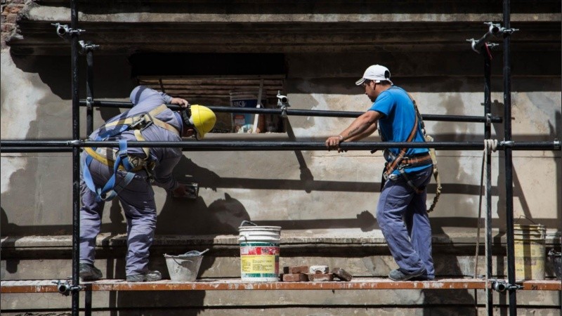 Los préstamos son para la adquisición y construcción de viviendas.