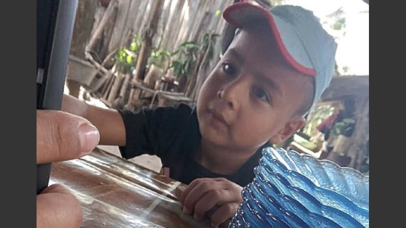 El cuarto de Loan permanece intacto: su madre aún tiene la esperanza de que lo encuentren.