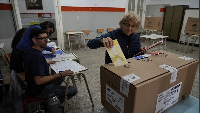 Tras el fresco de la mañana, muchos eligieron acudir a las urnas más tarde.
