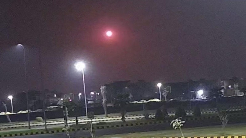 El Ejército de la India bombardeó nueve supuestas bases terroristas ubicadas en Pakistán.