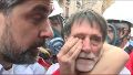La Policía volvió a reprimir la marcha de jubilados y agredió al cura Paco Olveira