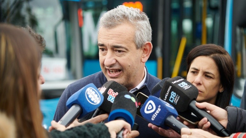 Javkin: “Estamos esperando la regularización de las apps para tener legales a todas las que funcionan en la ciudad