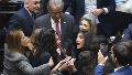 Titanes políticos en un ring de barro: las mentiras y sus pasos de comedia