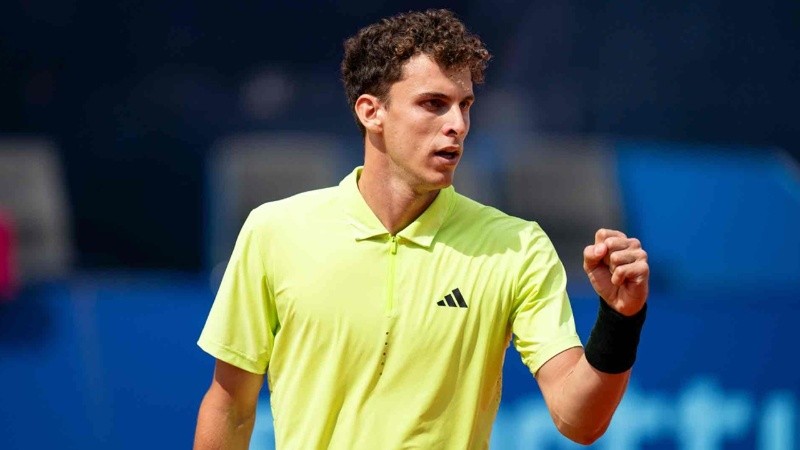 El argentino Juan Manuel Cerúndolo se clasificó a la final del ATP de Gstaad en Suiza.