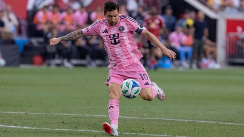 Messi espectacular en la goleada de este sábado.