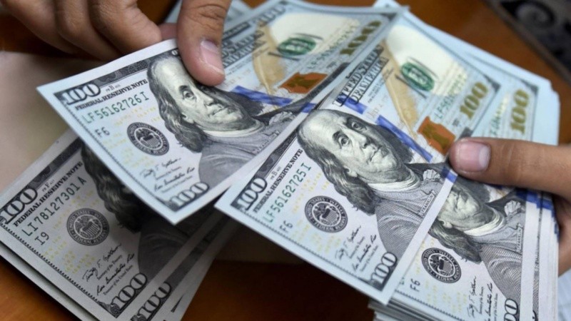 El dólar pegó un salto este miércoles.
